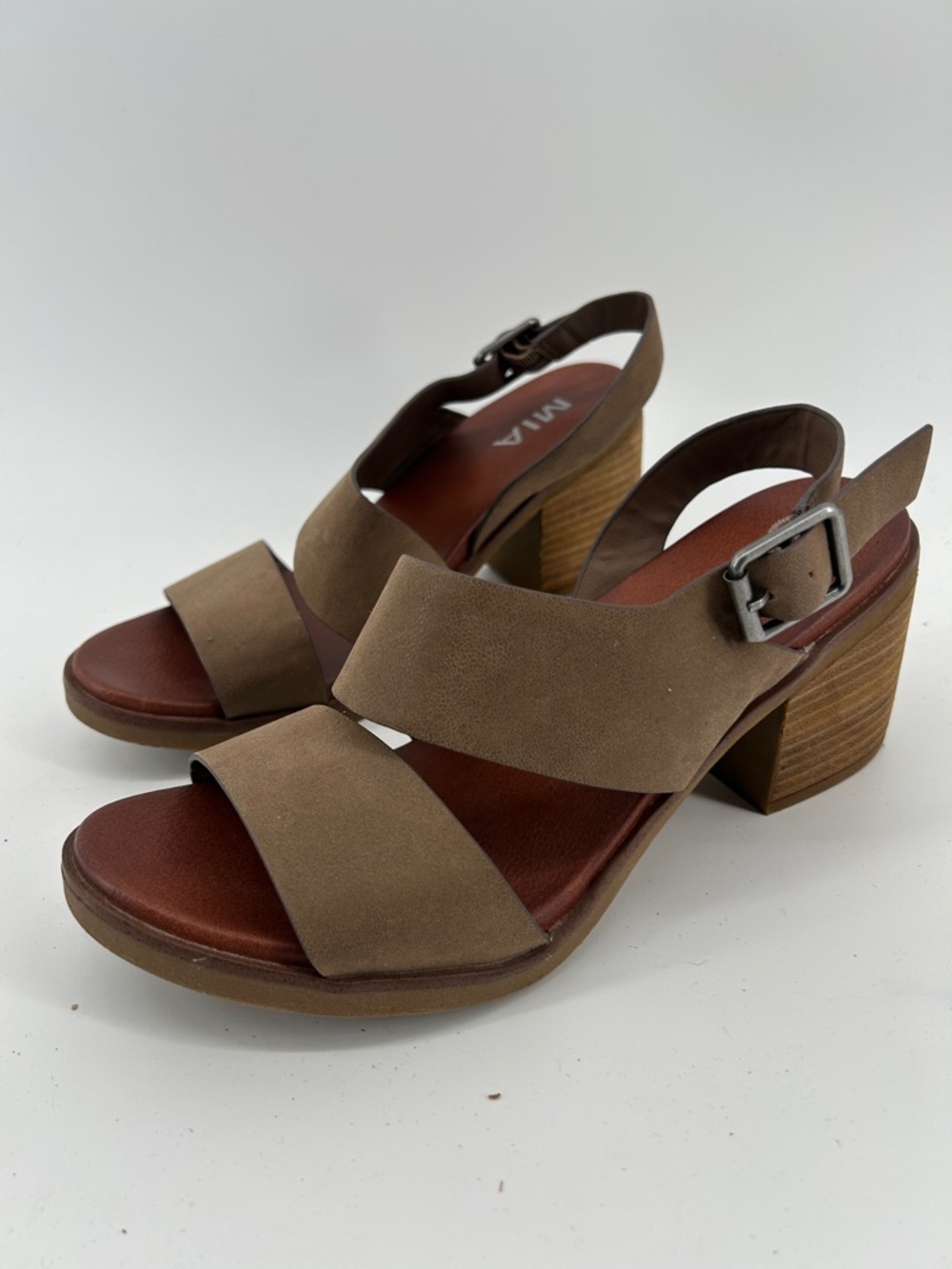 Mia Wide Strap buckle Chunky Heel Sandals size 7 Women's